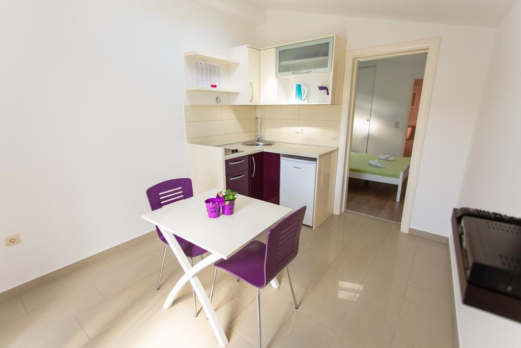 Filip Apartment โอมิช ห้อง รูปภาพ
