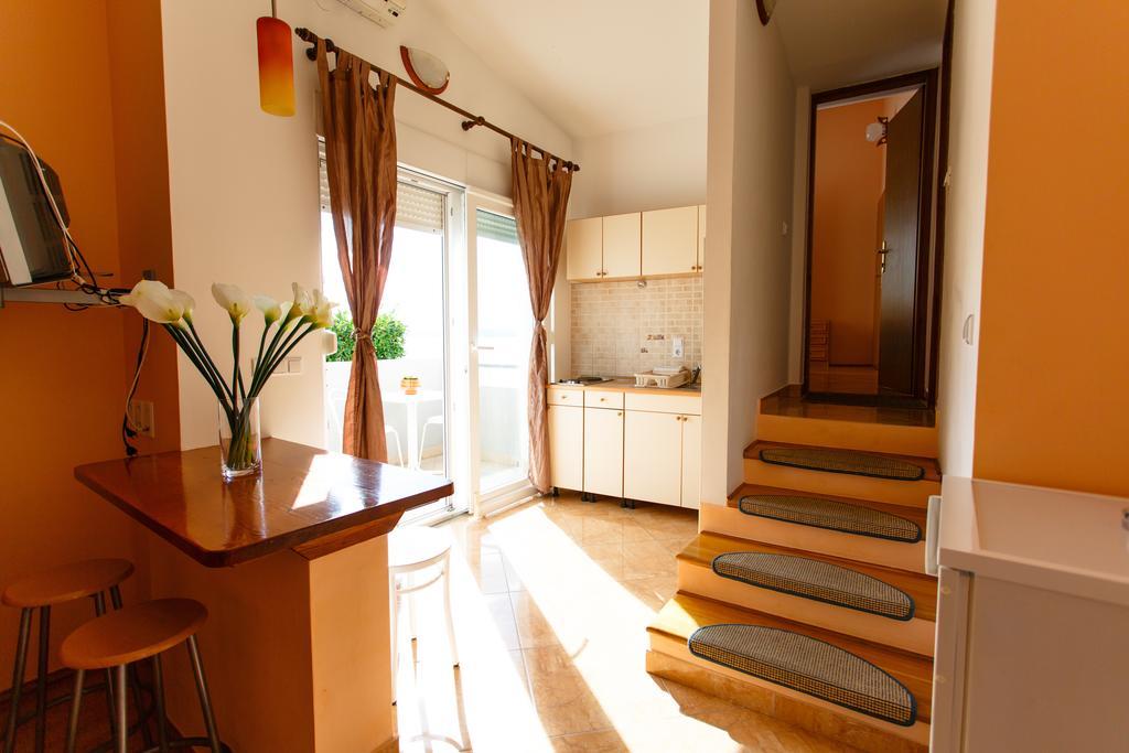 Filip Apartment โอมิช ห้อง รูปภาพ